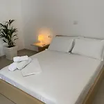 Emily Boutique Aparthotel 3*