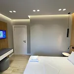 Emily Boutique Aparthotel 3*