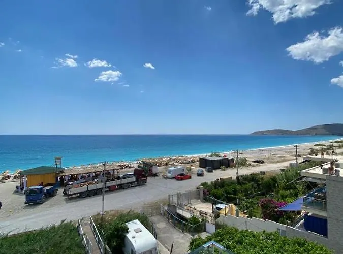 Emily Boutique 博尔什